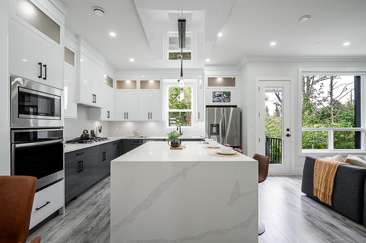 









7518


205a

Street,
Langley,




BC
V2Y 1V5

