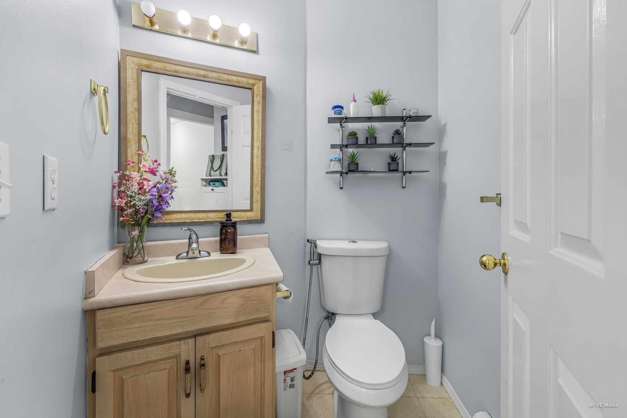 









8727


142a

Street,
Surrey,




BC
V3W 4G4

