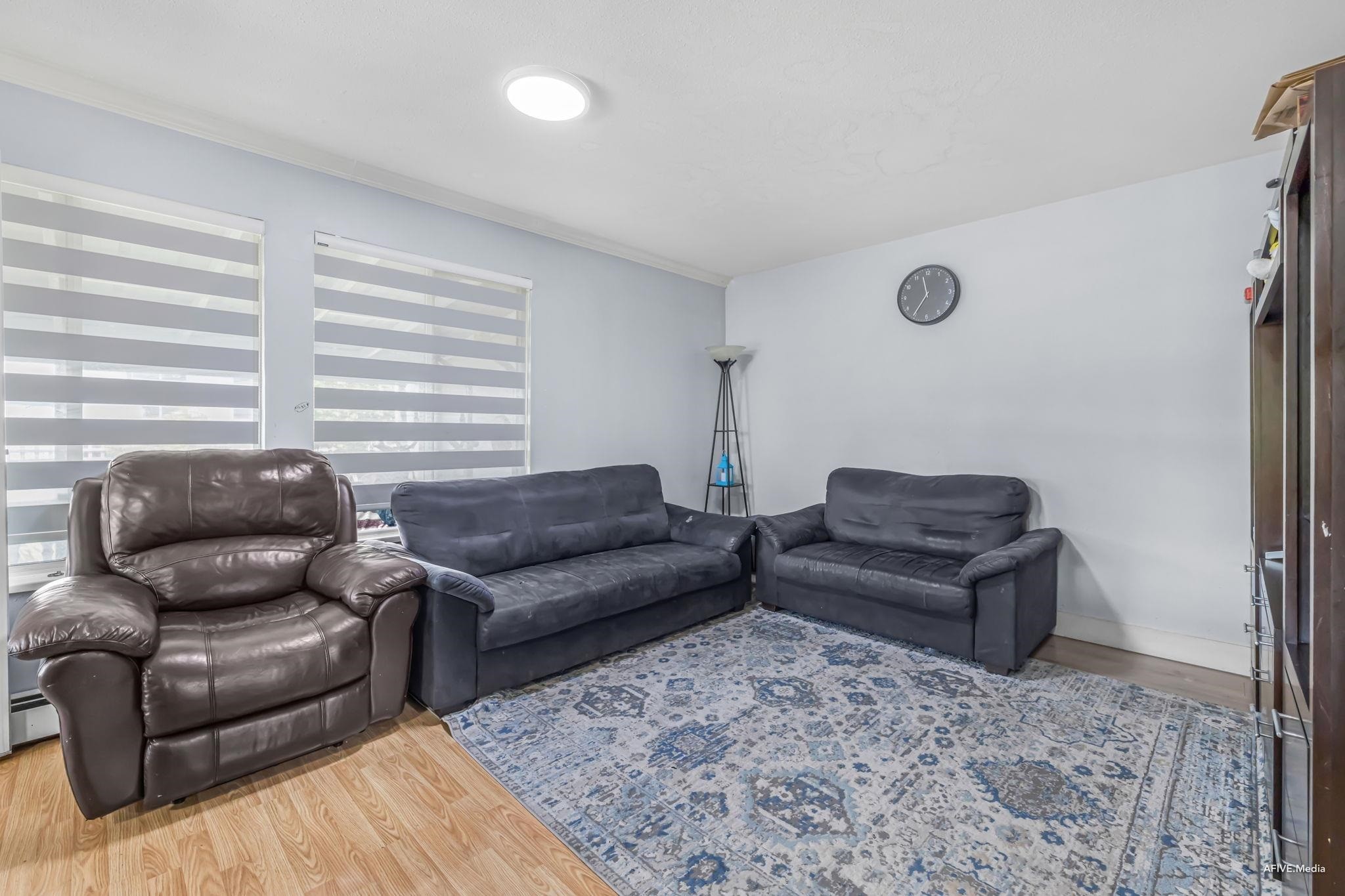 









8727


142a

Street,
Surrey,




BC
V3W 4G4

