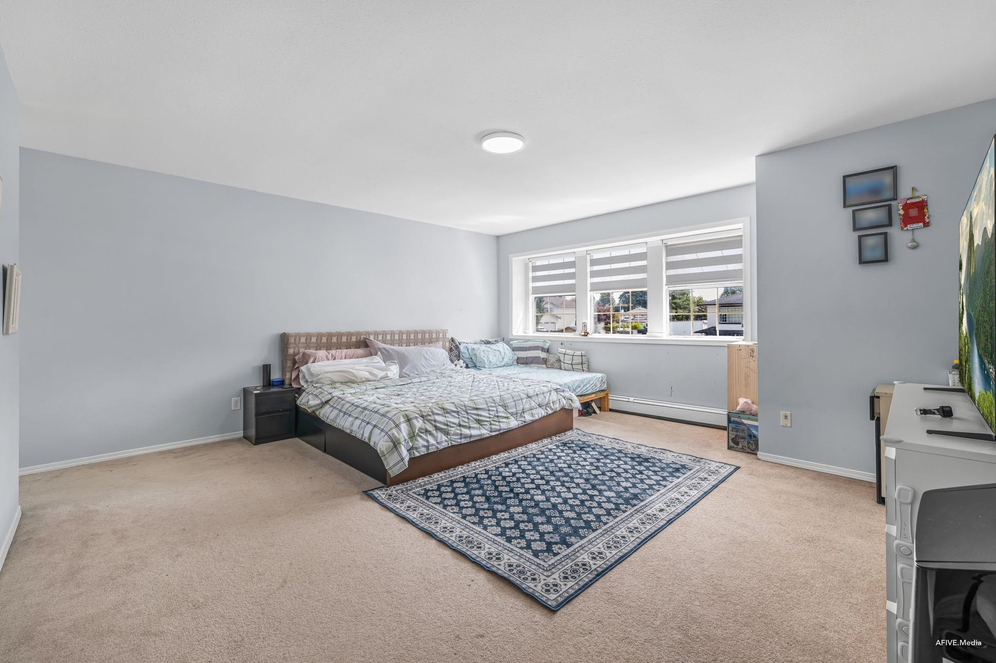 









8727


142a

Street,
Surrey,




BC
V3W 4G4

