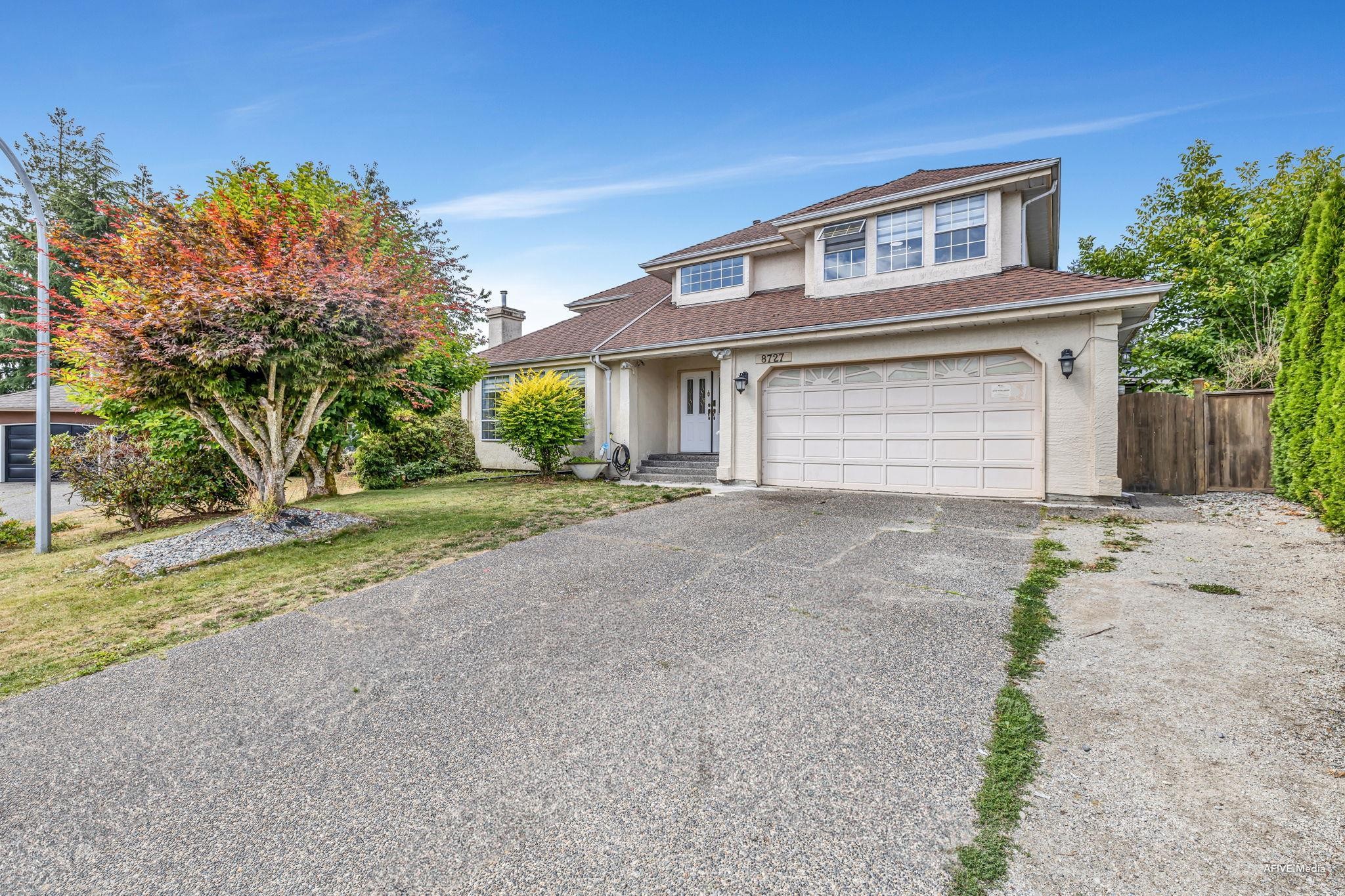 









8727


142a

Street,
Surrey,




BC
V3W 4G4

