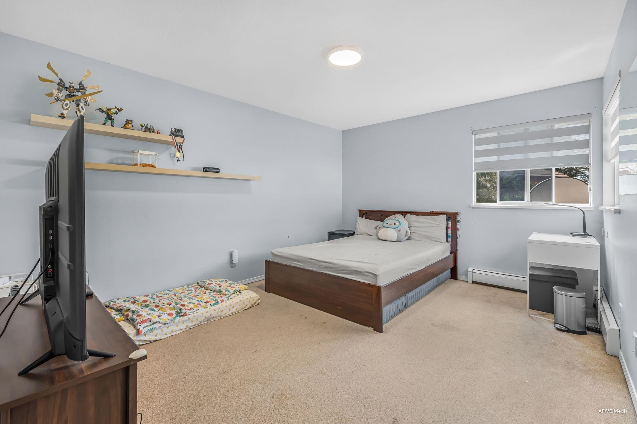 









8727


142a

Street,
Surrey,




BC
V3W 4G4

