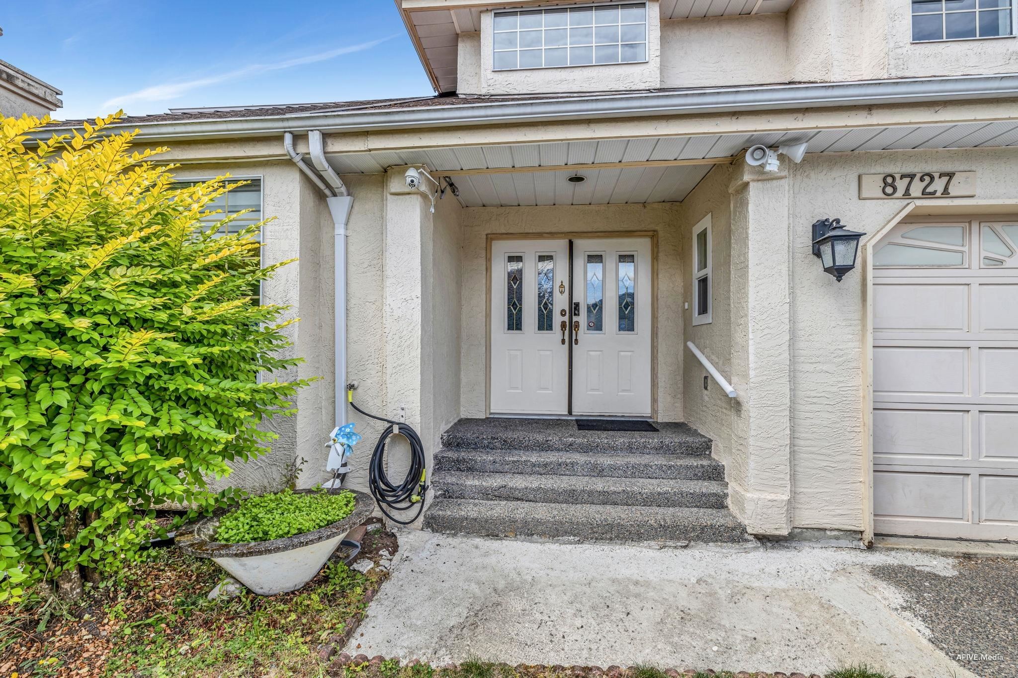 









8727


142a

Street,
Surrey,




BC
V3W 4G4

