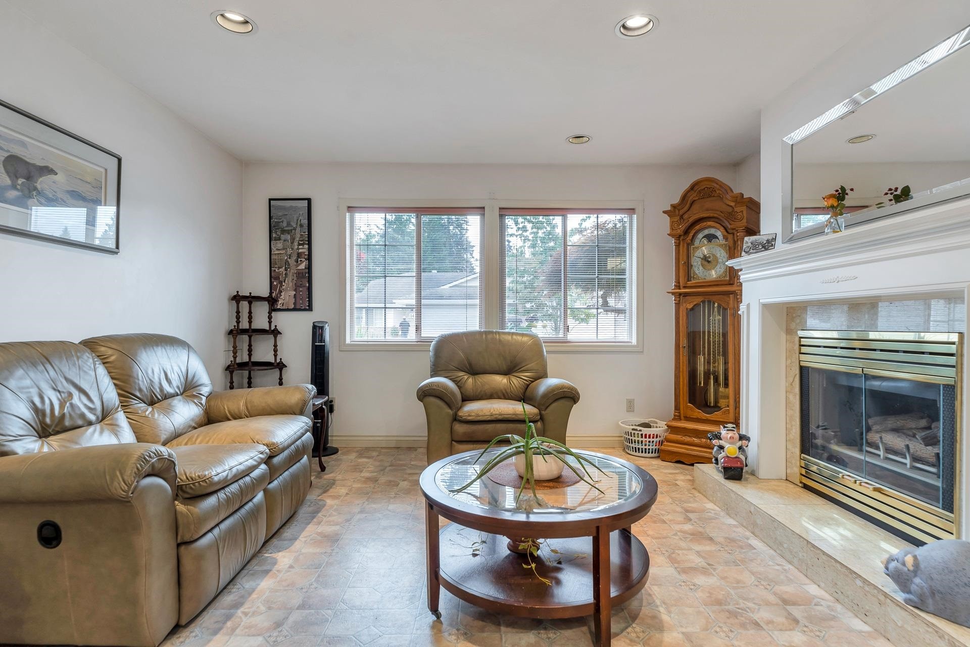 









5051


203

Street, 18,
Langley,




BC
V3A 1V5

