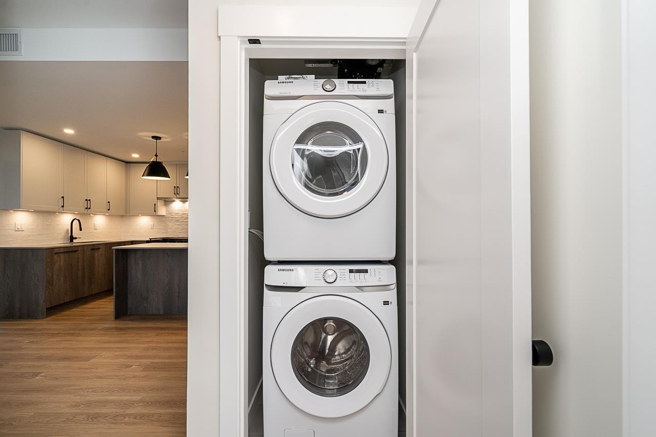 









27218


Aldergrove Town Center

Drive, 516,
Langley,




BC
V4W 0E4

