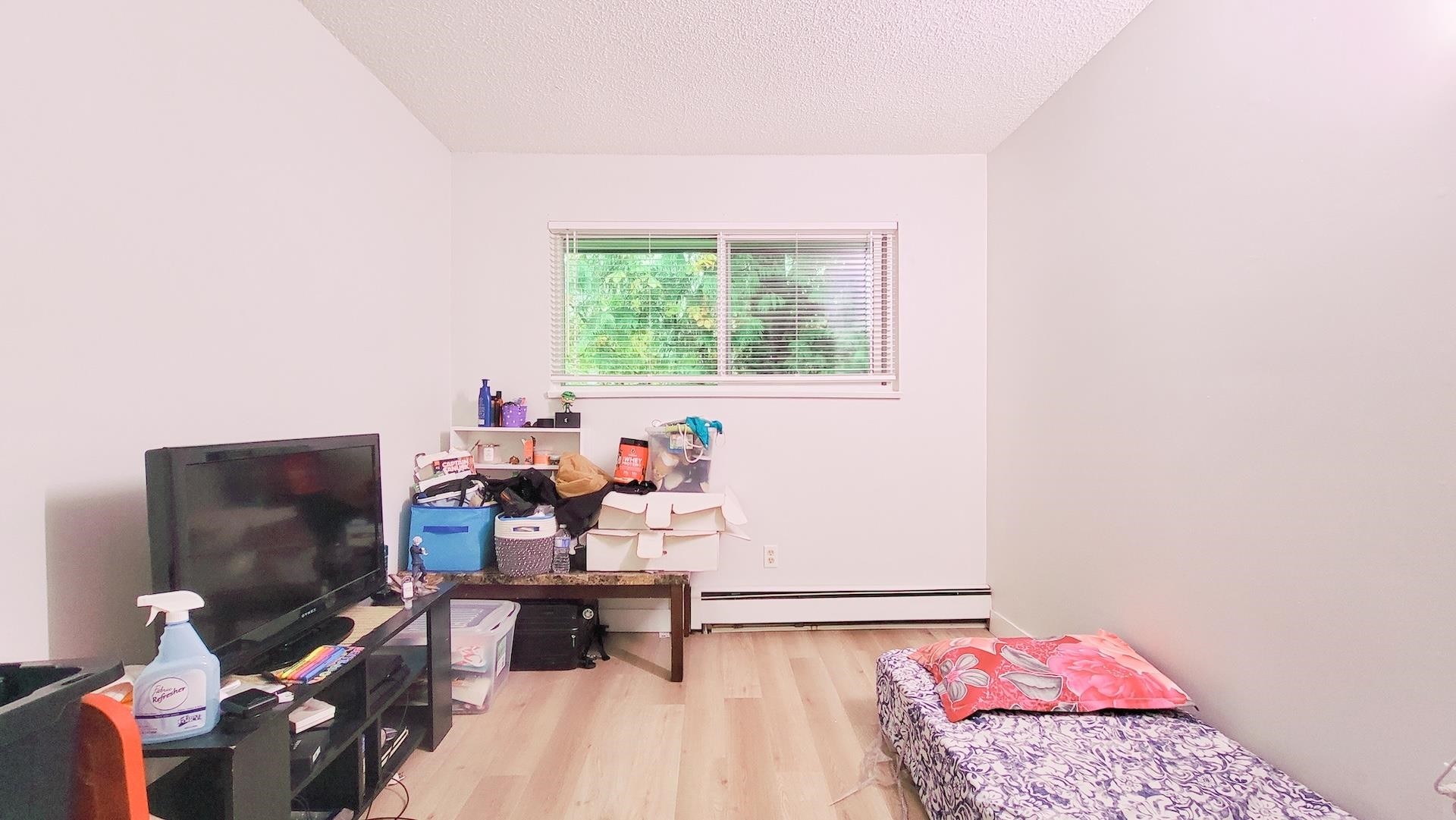 









33400


Bourquin

Place, 214,
Abbotsford,




BC
V2S 5G3

