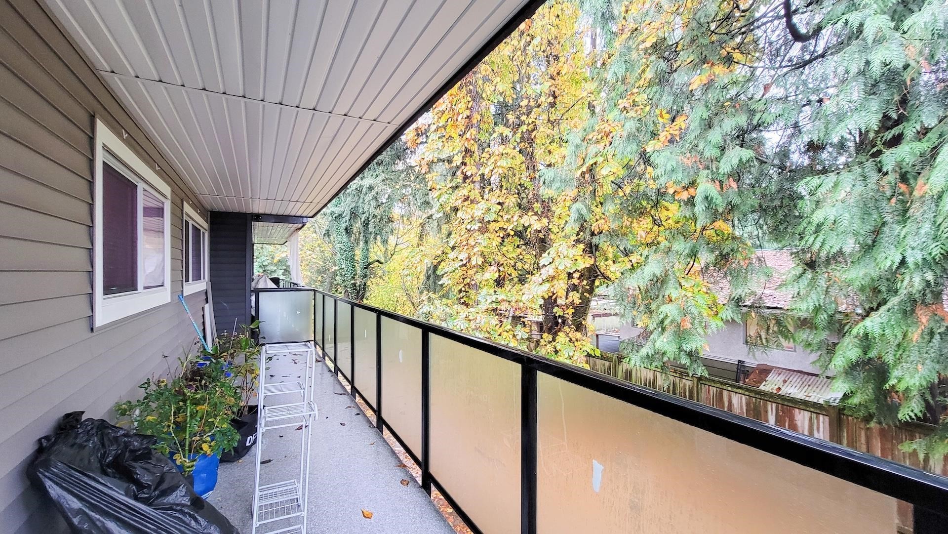 









33400


Bourquin

Place, 214,
Abbotsford,




BC
V2S 5G3

