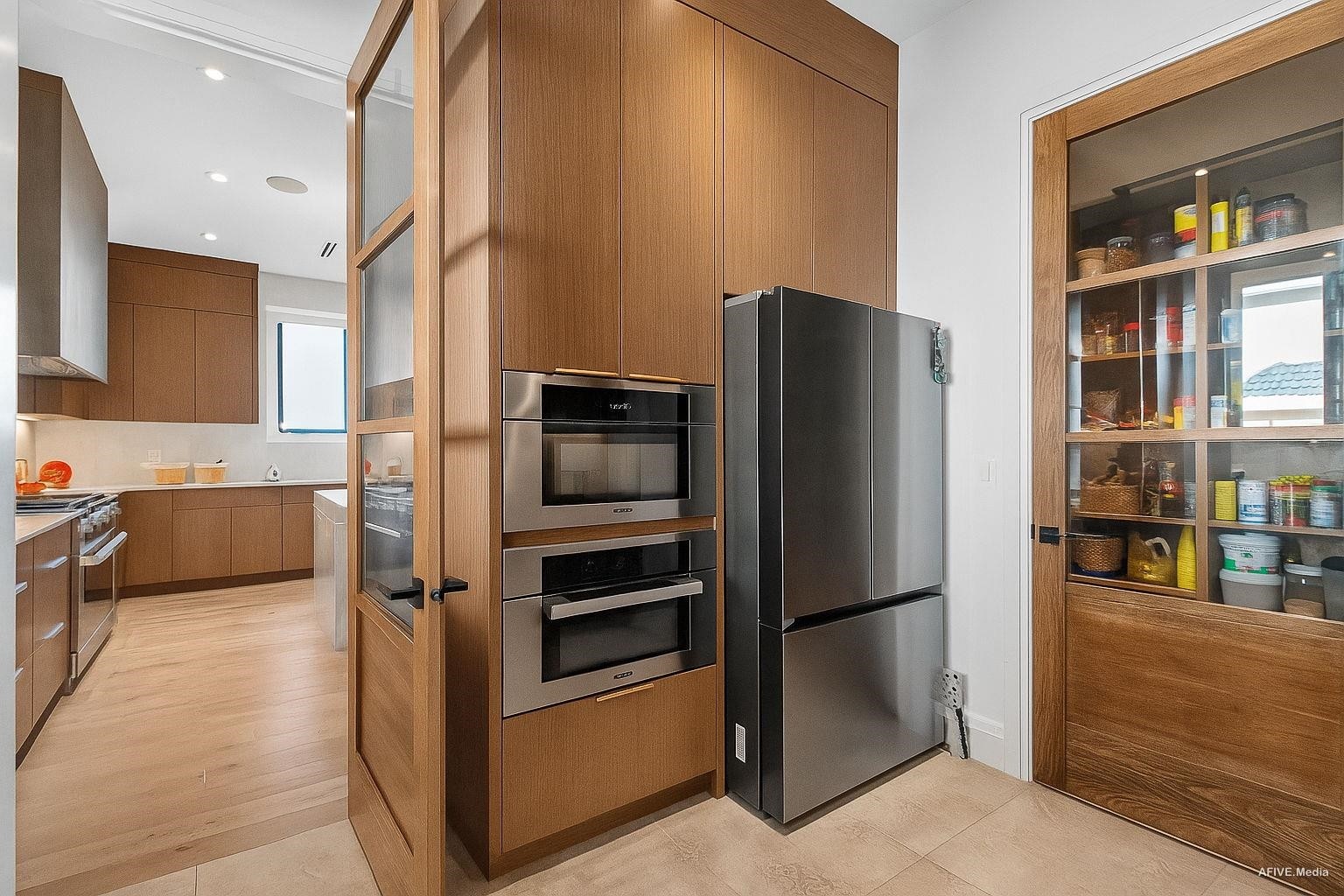 









9376


164

Street,
Surrey,




BC
V4N 3C8

