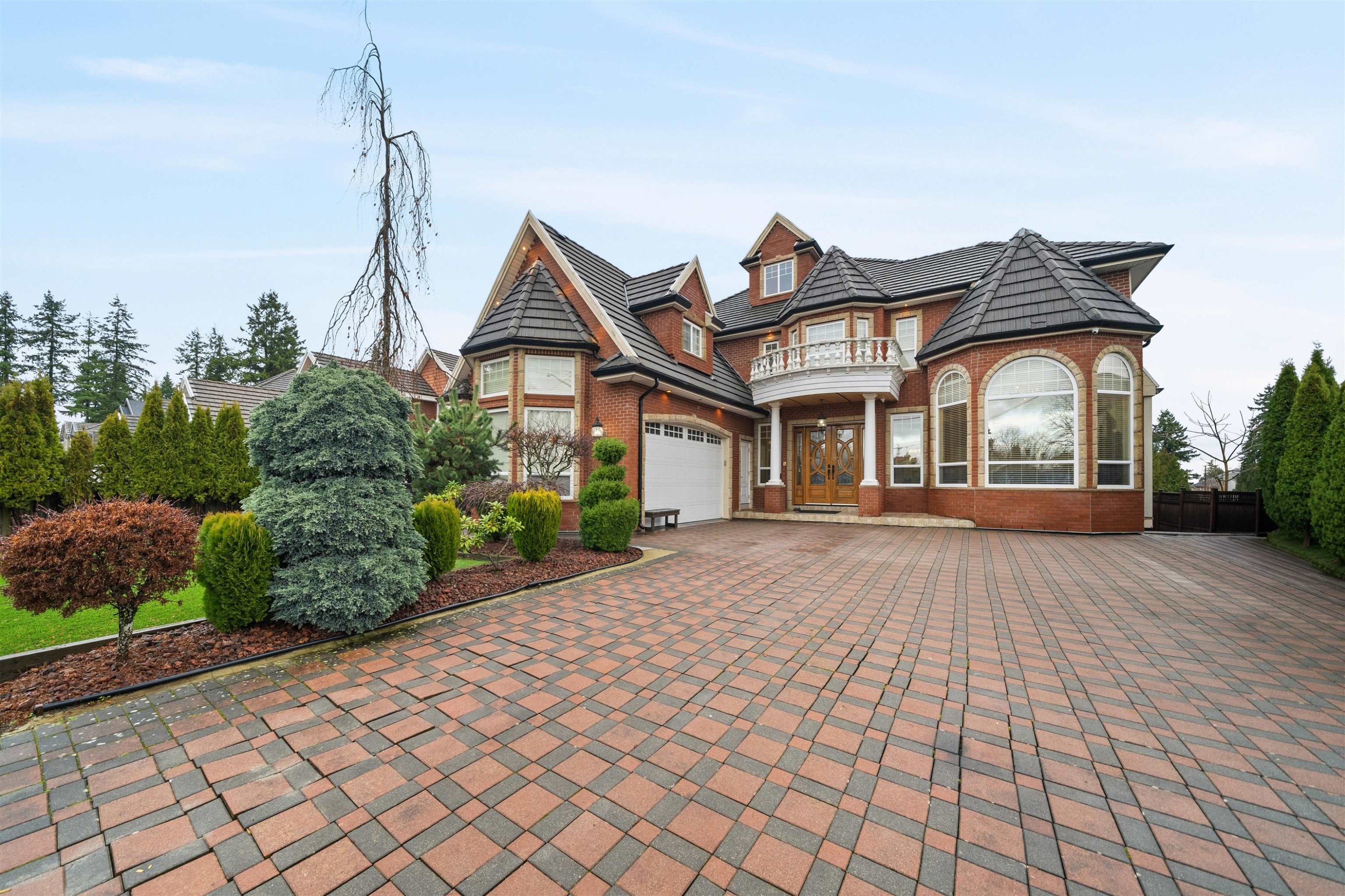 









9316


125

Street,
Surrey,




BC
V3V 4X6

