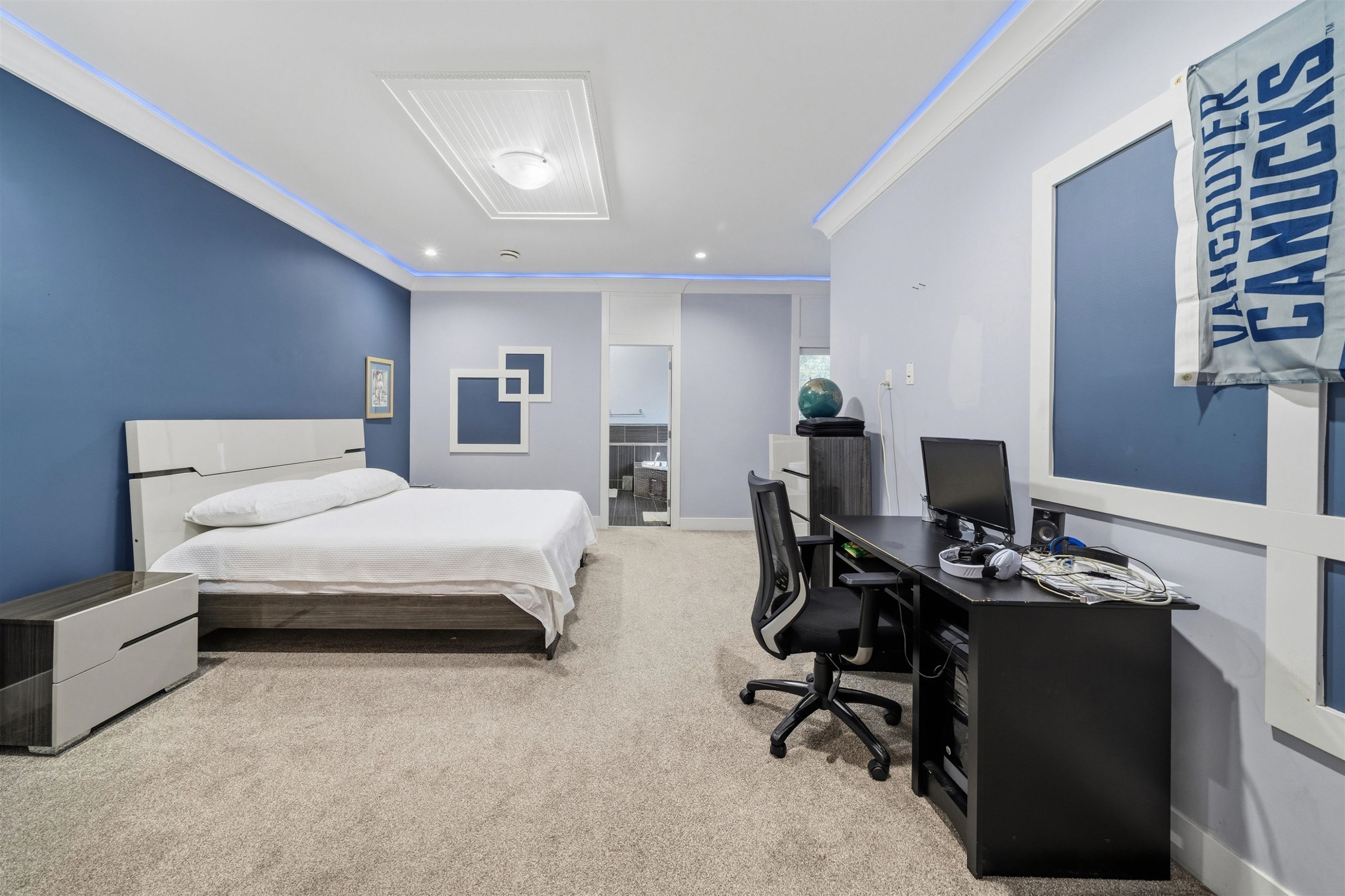 









9316


125

Street,
Surrey,




BC
V3V 4X6

