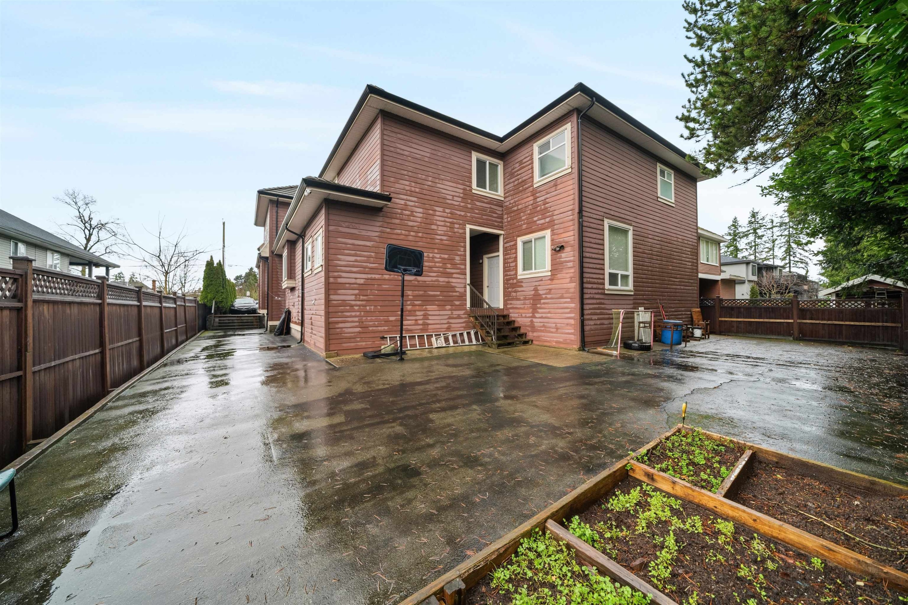 









9316


125

Street,
Surrey,




BC
V3V 4X6

