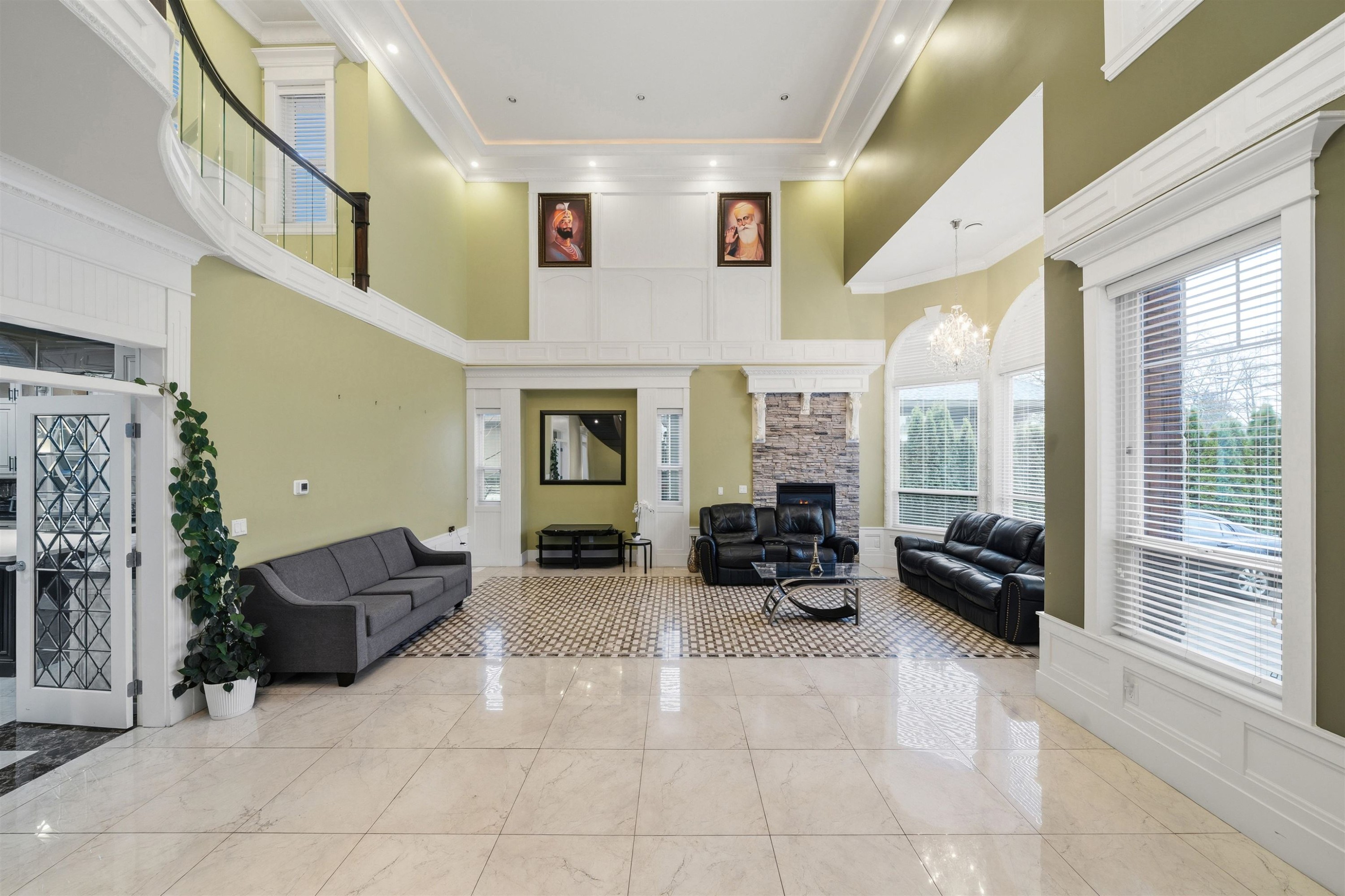 









9316


125

Street,
Surrey,




BC
V3V 4X6

