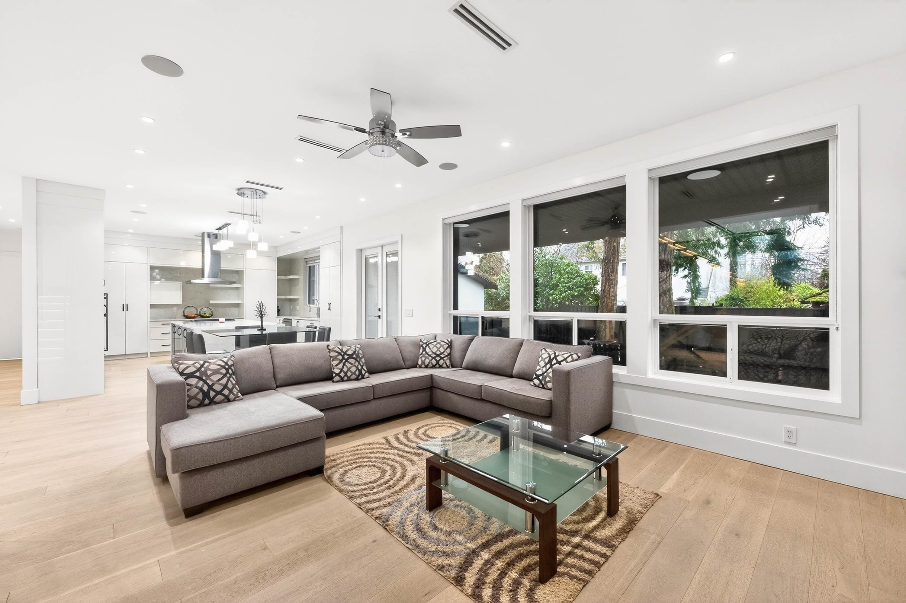 









7881


112a

Street,
Delta,




BC
V4C 4Y4

