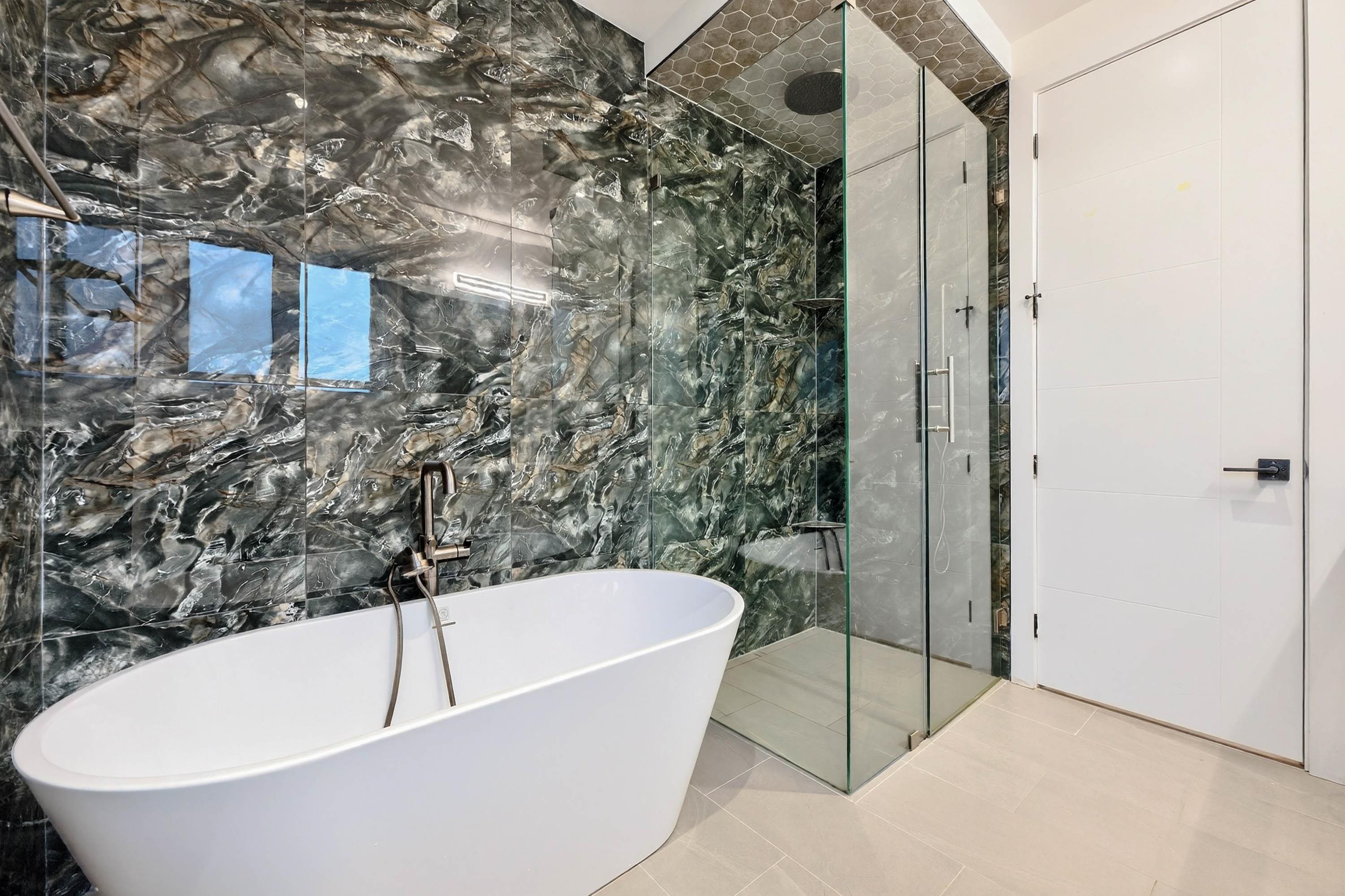 









7881


112a

Street,
Delta,




BC
V4C 4Y4

