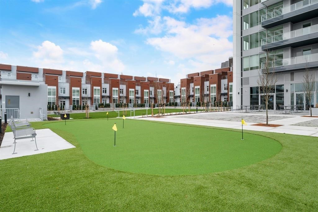 









8551


201

Street, 3306,
Langley,




BC
V2Y 3Y4

