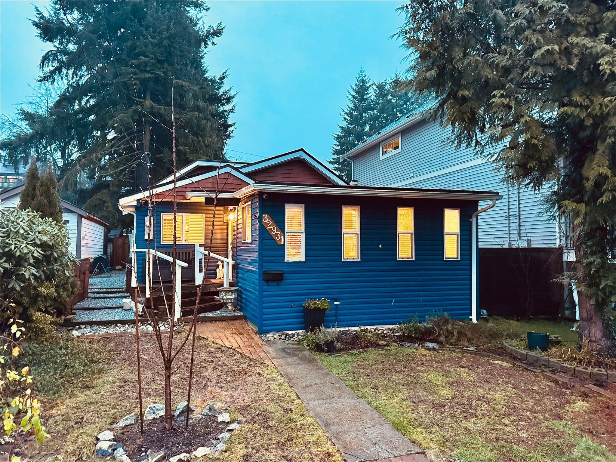 









32931


1st

Avenue,
Mission,




BC
V2V 1E9

