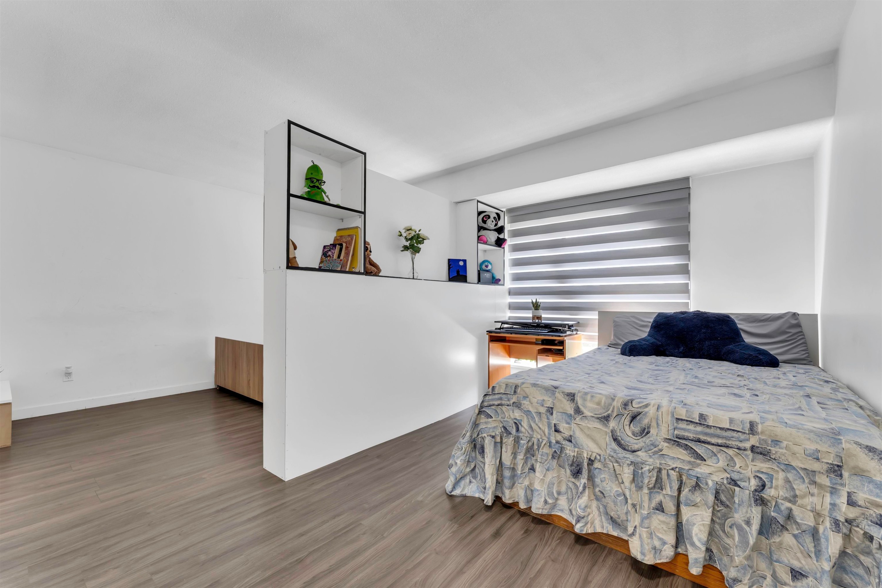 









12172


72

Avenue, 21,
Surrey,




BC
V3W 2L9

