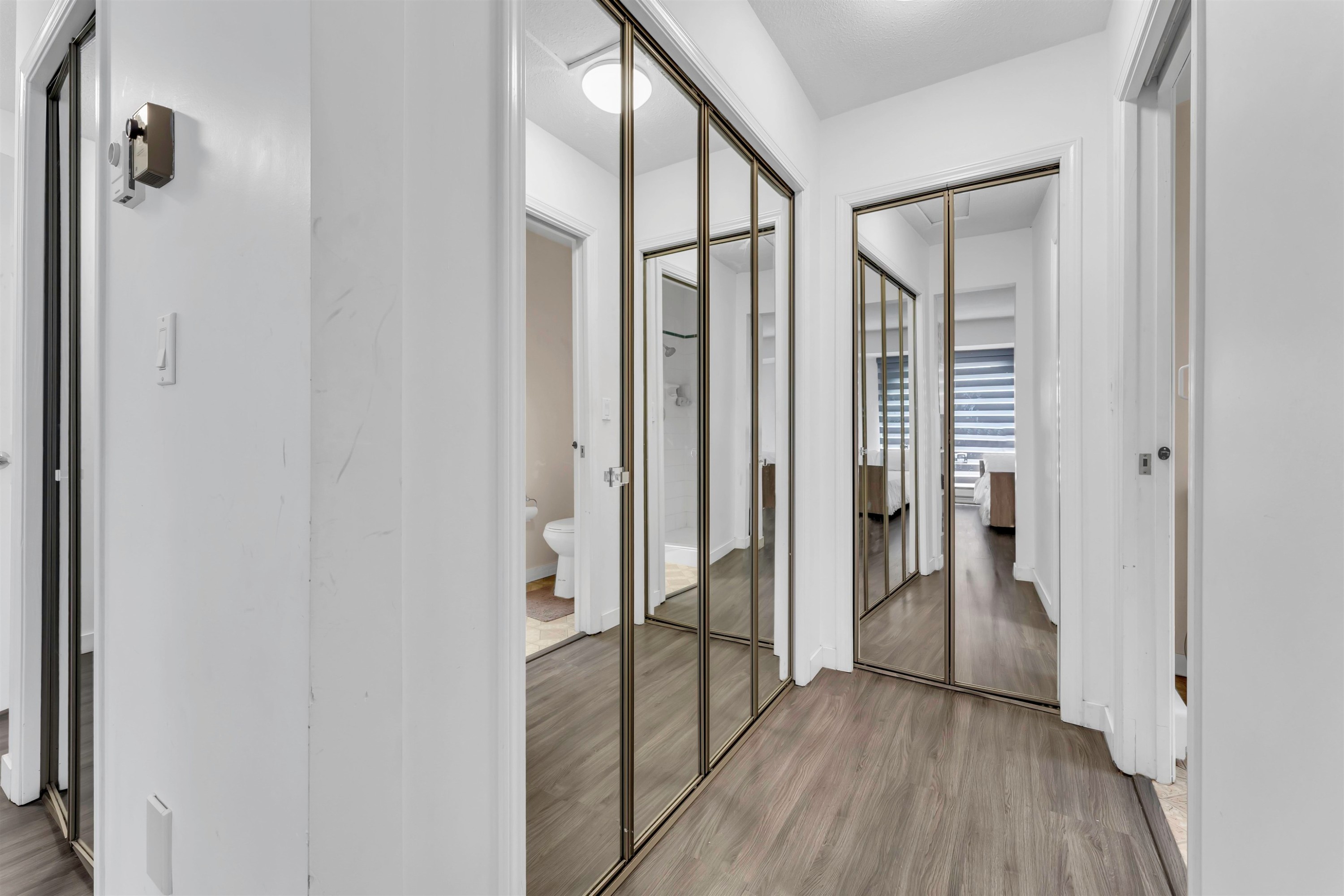 









12172


72

Avenue, 21,
Surrey,




BC
V3W 2L9

