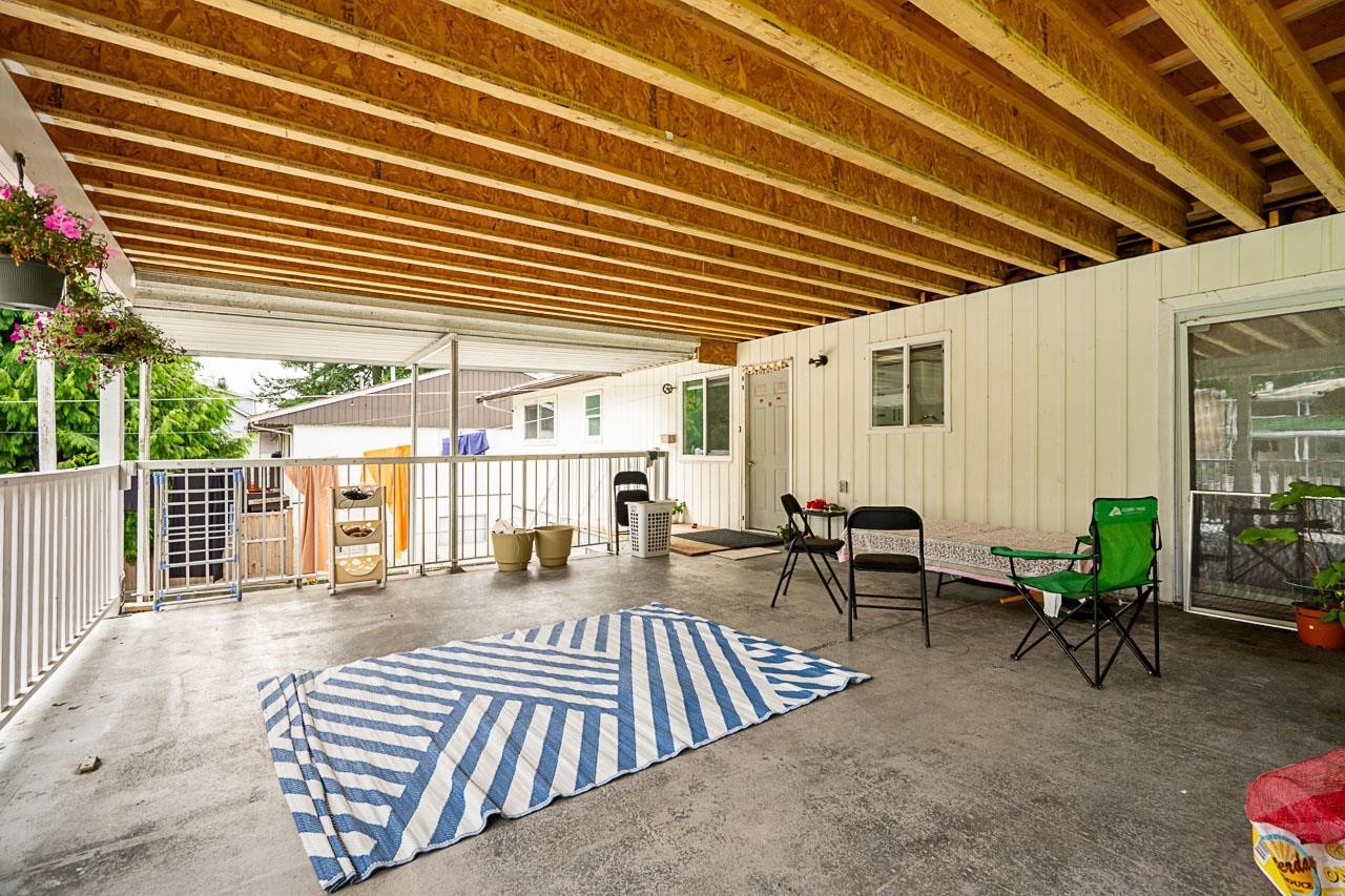 









10040


128

Street,
Surrey,




BC
V5N 5K7

