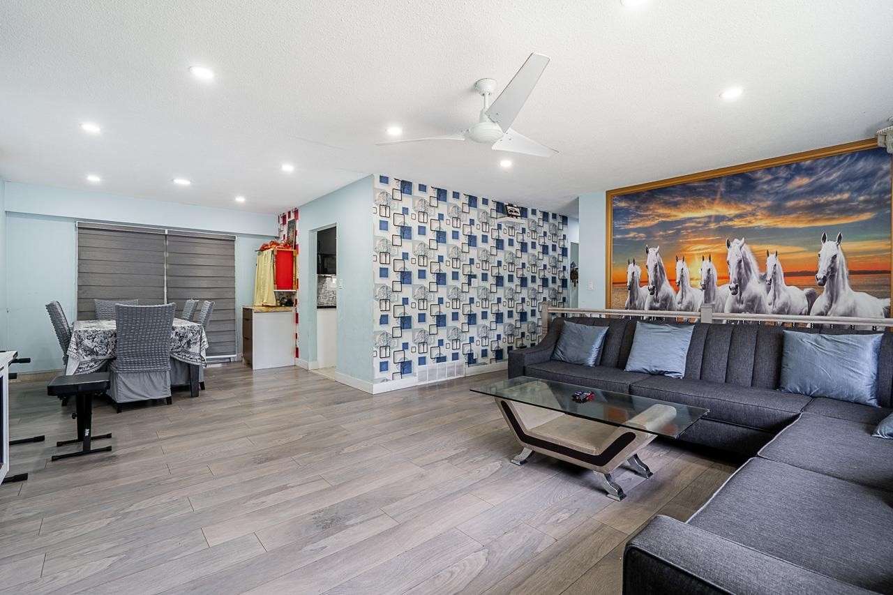 









10040


128

Street,
Surrey,




BC
V5N 5K7

