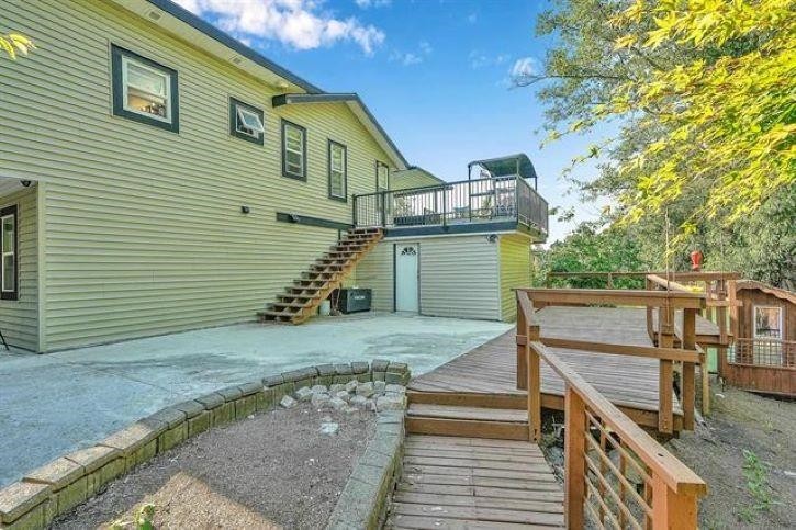 









7794


141b

Street,
Surrey,




BC
V3W 6J7

