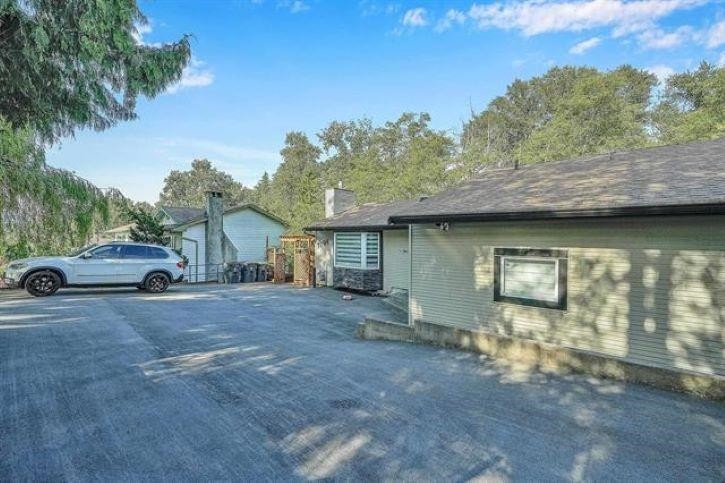 









7794


141b

Street,
Surrey,




BC
V3W 6J7

