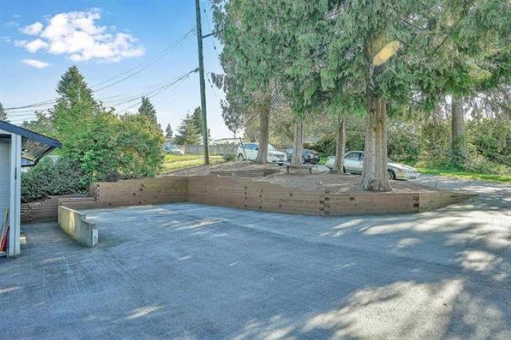 









7794


141b

Street,
Surrey,




BC
V3W 6J7

