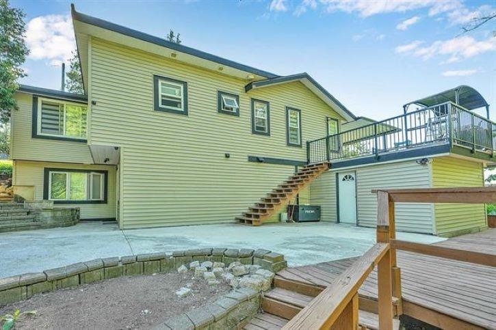 









7794


141b

Street,
Surrey,




BC
V3W 6J7

