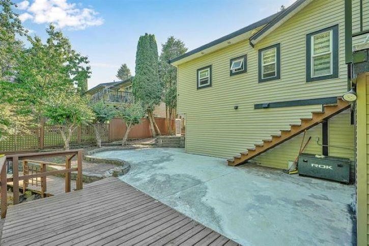 









7794


141b

Street,
Surrey,




BC
V3W 6J7

