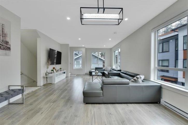 









12830


62

Avenue, 27,
Surrey,




BC
V3X 0K8

