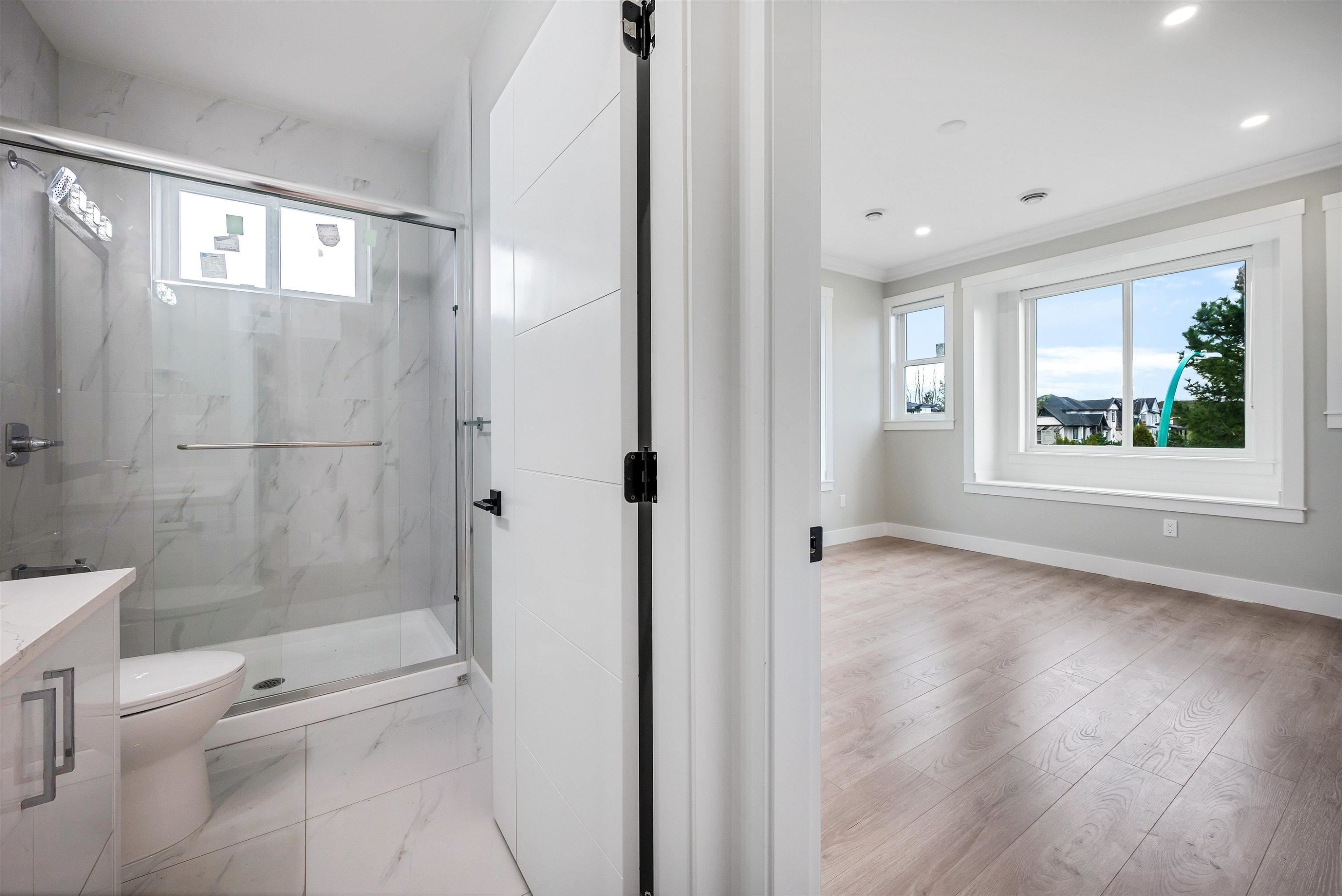 









19351


71

Avenue,
Surrey,




BC
V4N 1N2

