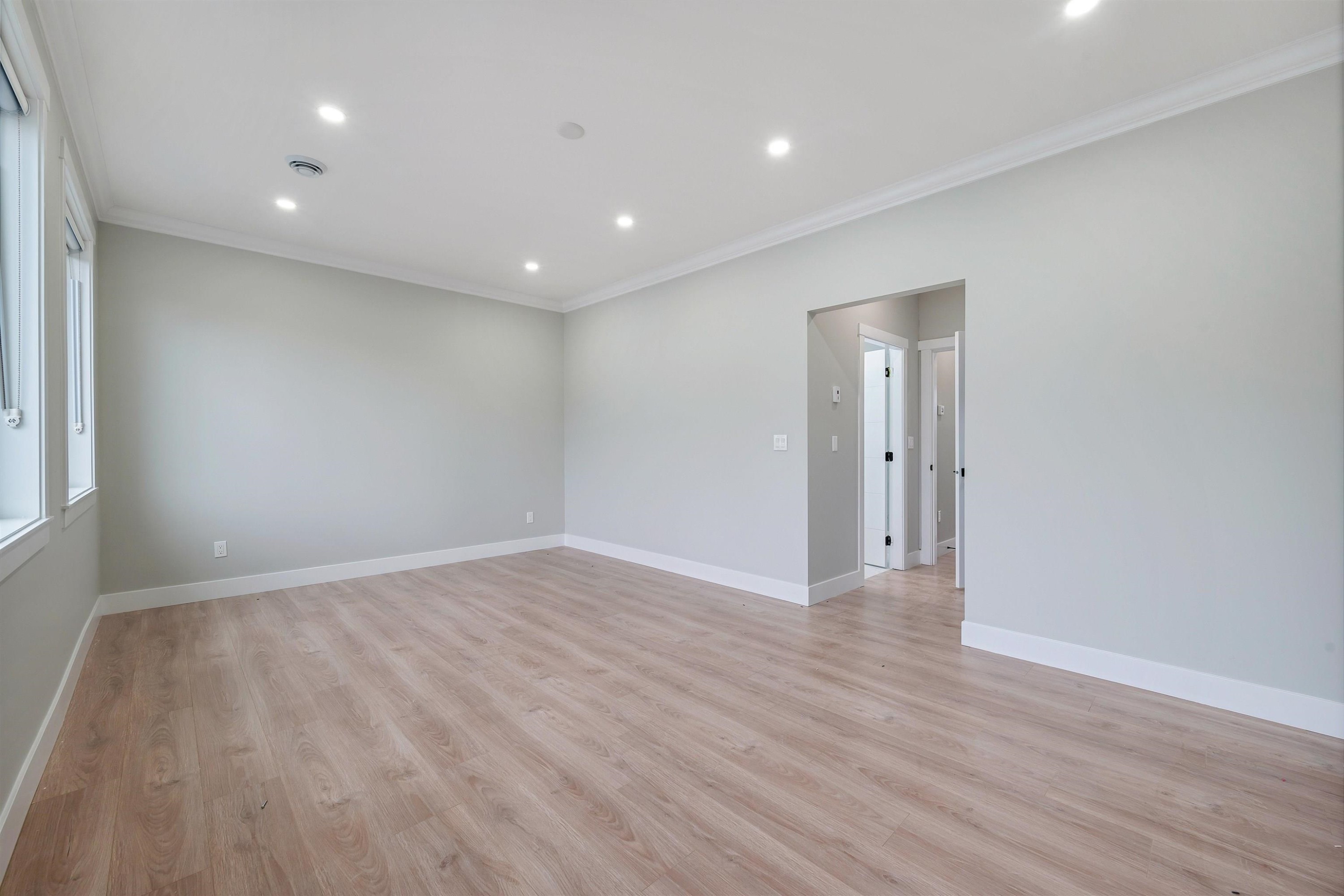 









19351


71

Avenue,
Surrey,




BC
V4N 1N2

