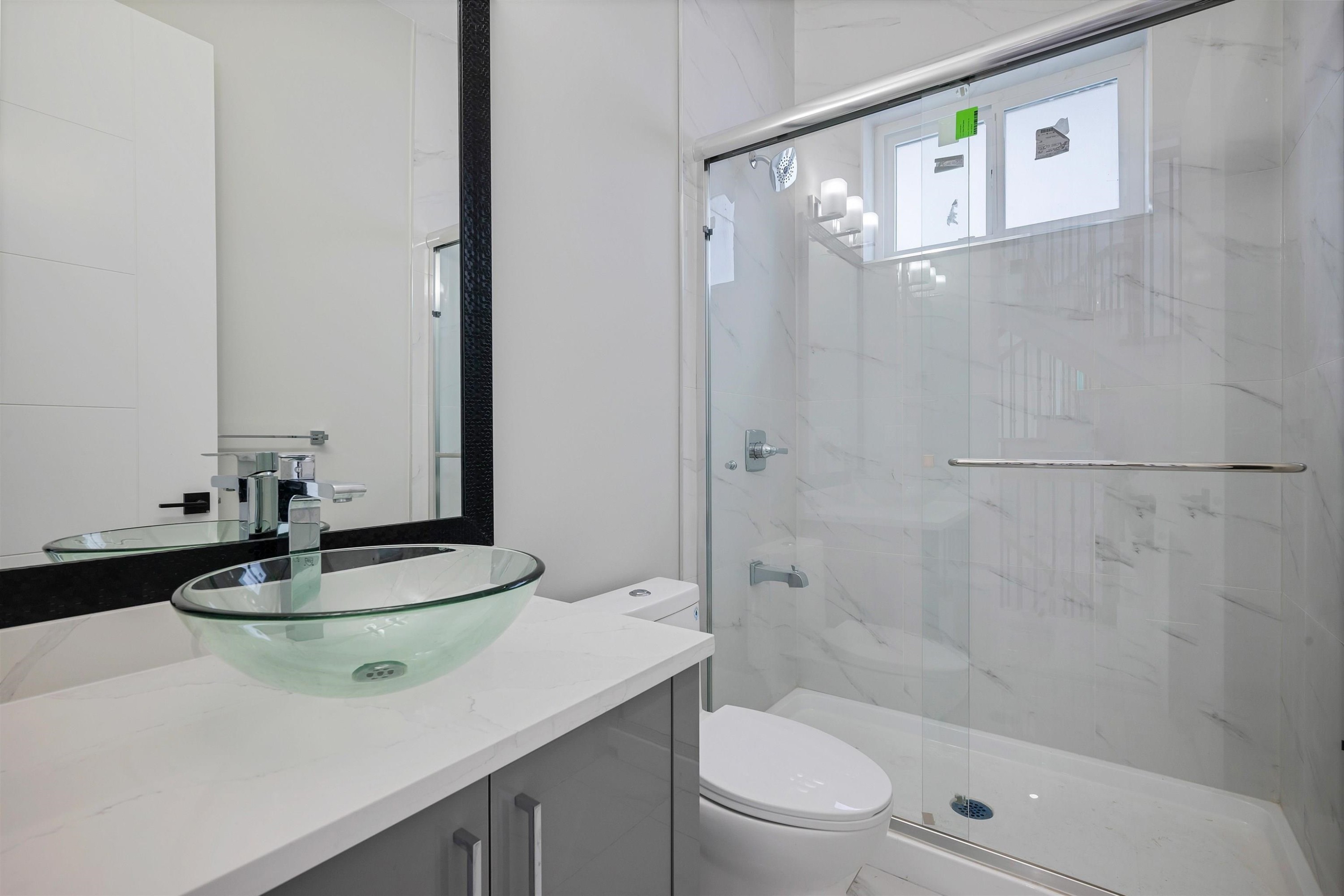 









19351


71

Avenue,
Surrey,




BC
V4N 1N2

