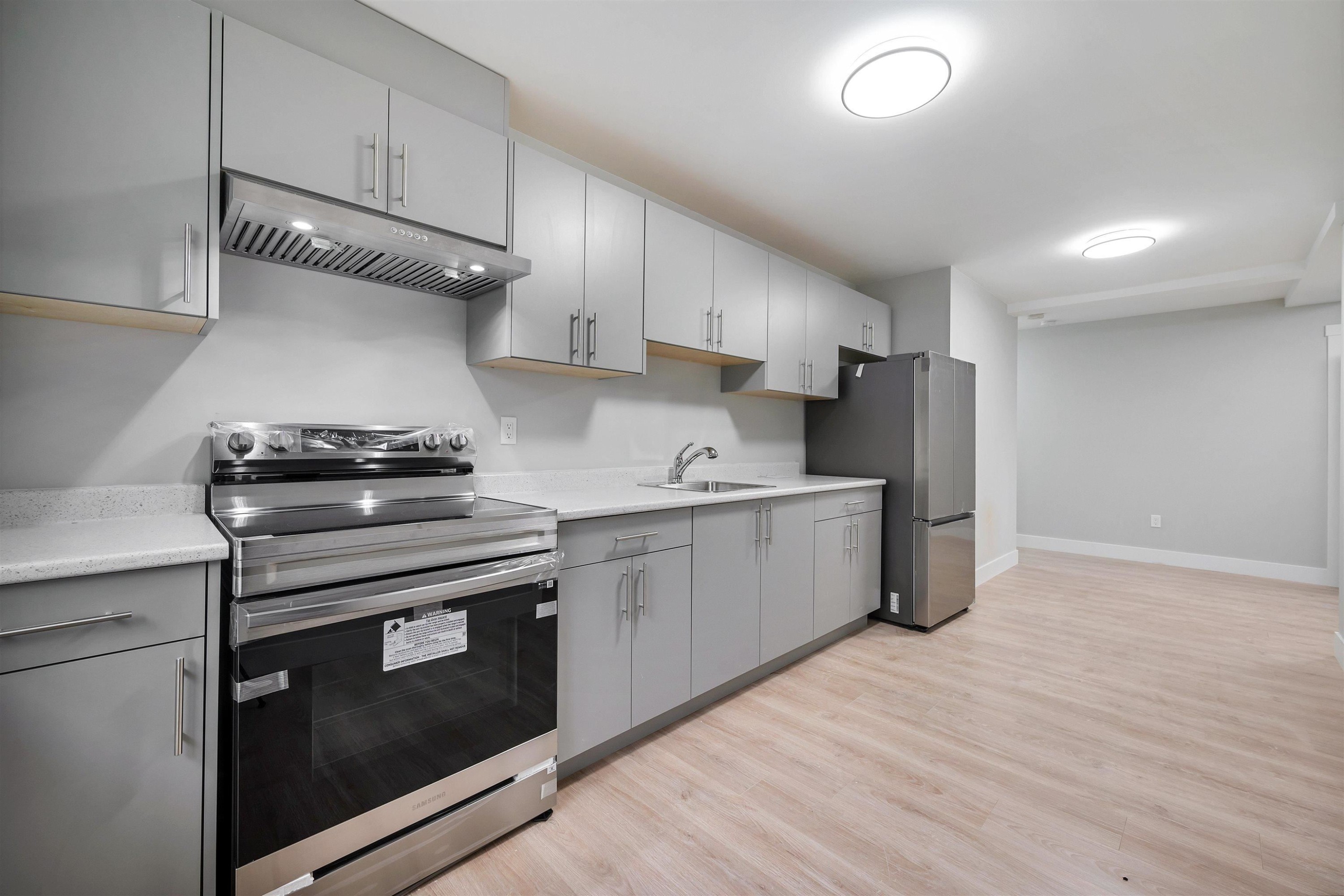 









19351


71

Avenue,
Surrey,




BC
V4N 1N2

