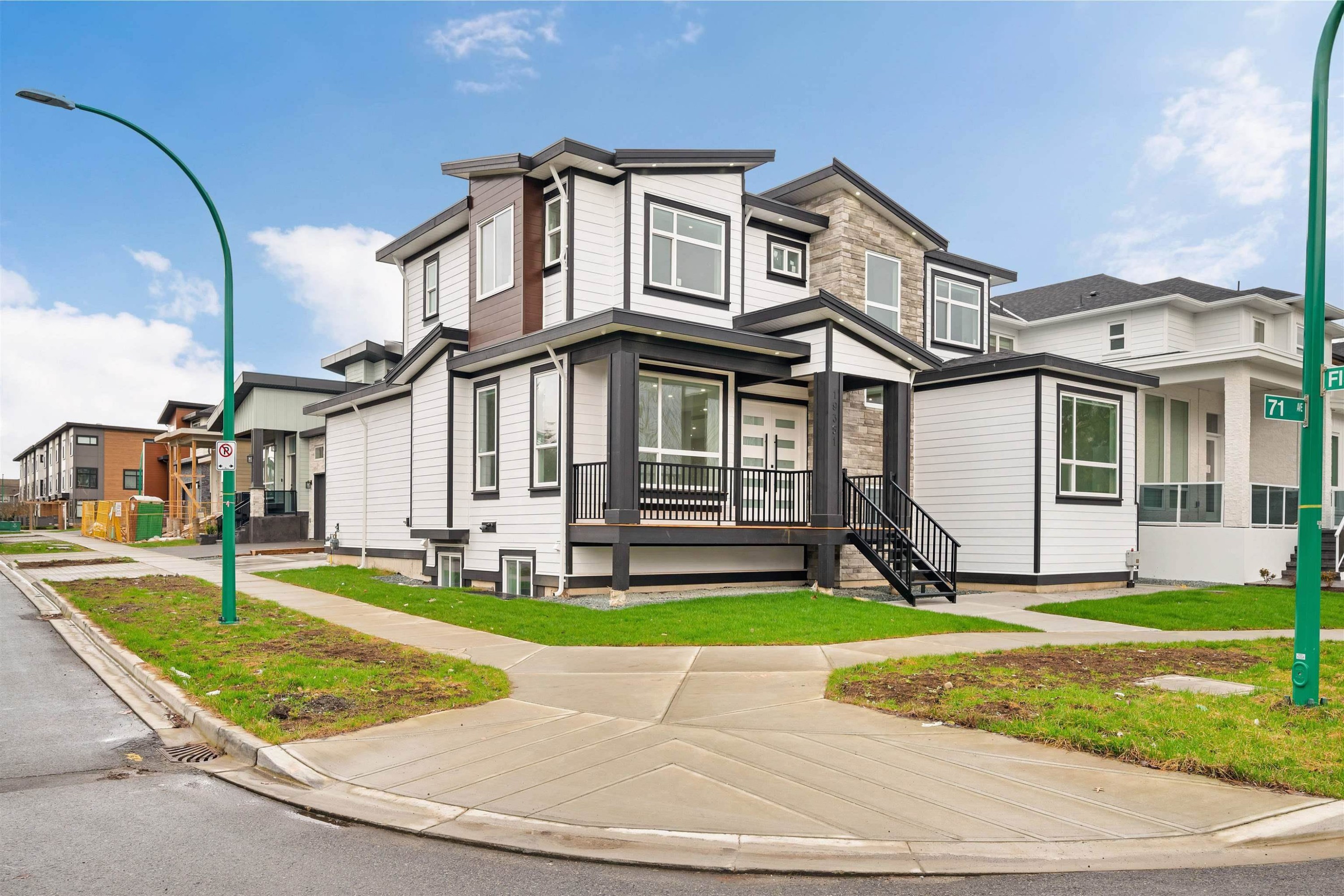 









19351


71

Avenue,
Surrey,




BC
V4N 1N2

