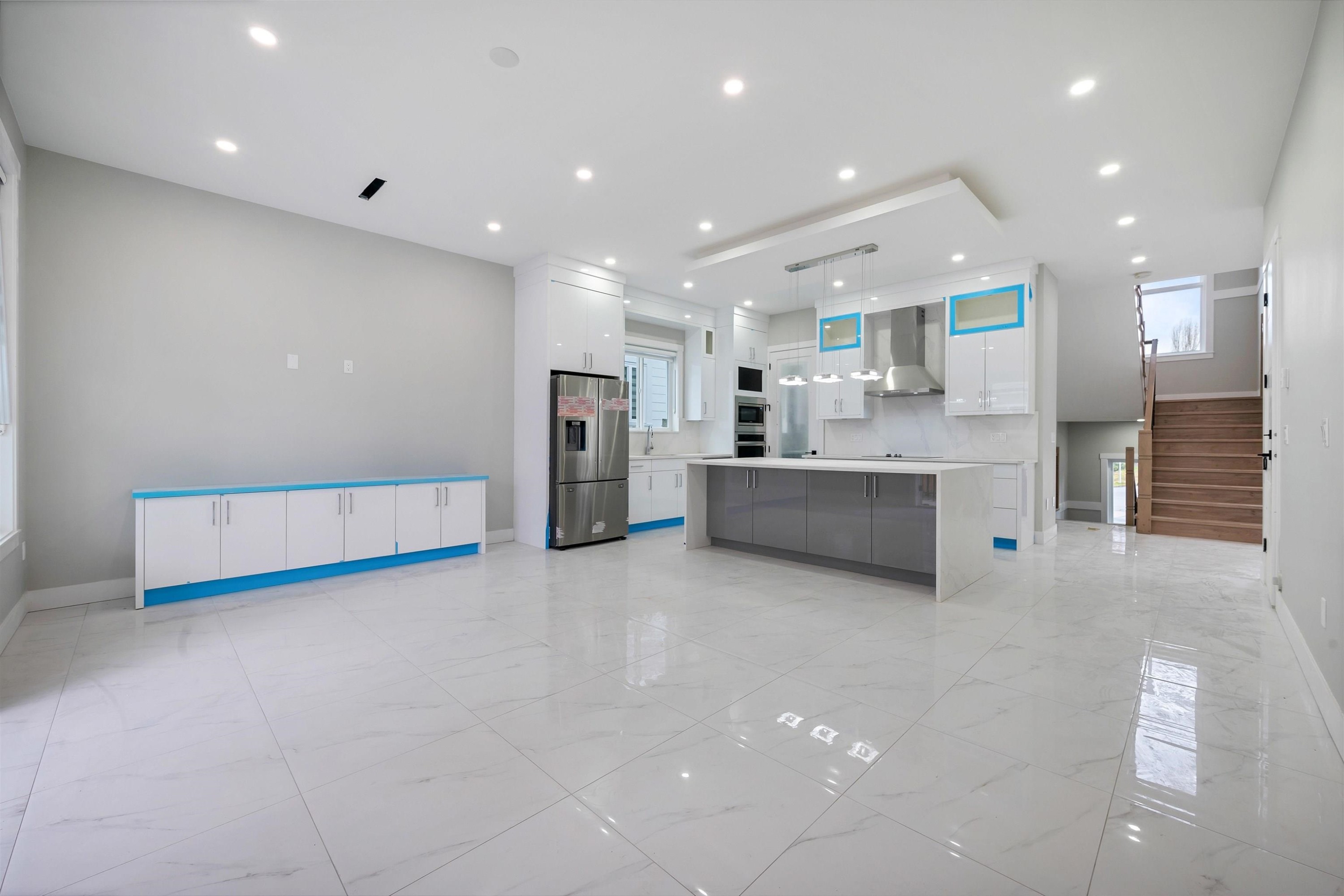 









19351


71

Avenue,
Surrey,




BC
V4N 1N2

