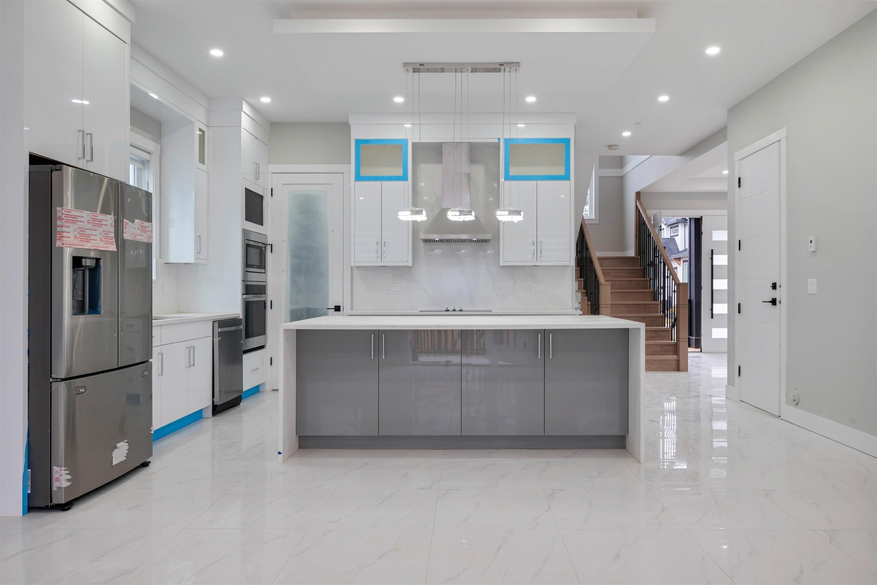 









19351


71

Avenue,
Surrey,




BC
V4N 1N2

