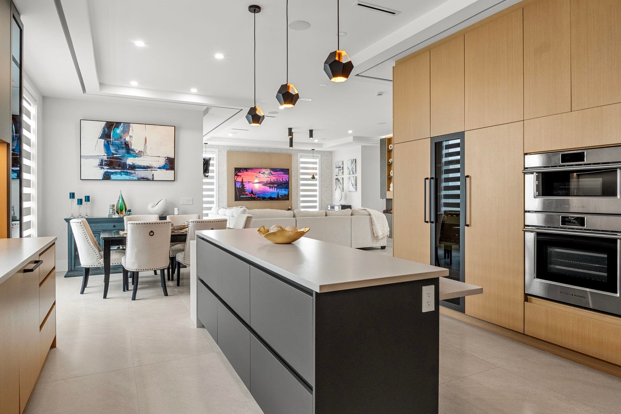 









7814


167a

Street,
Surrey,




BC
V4N 0L9

