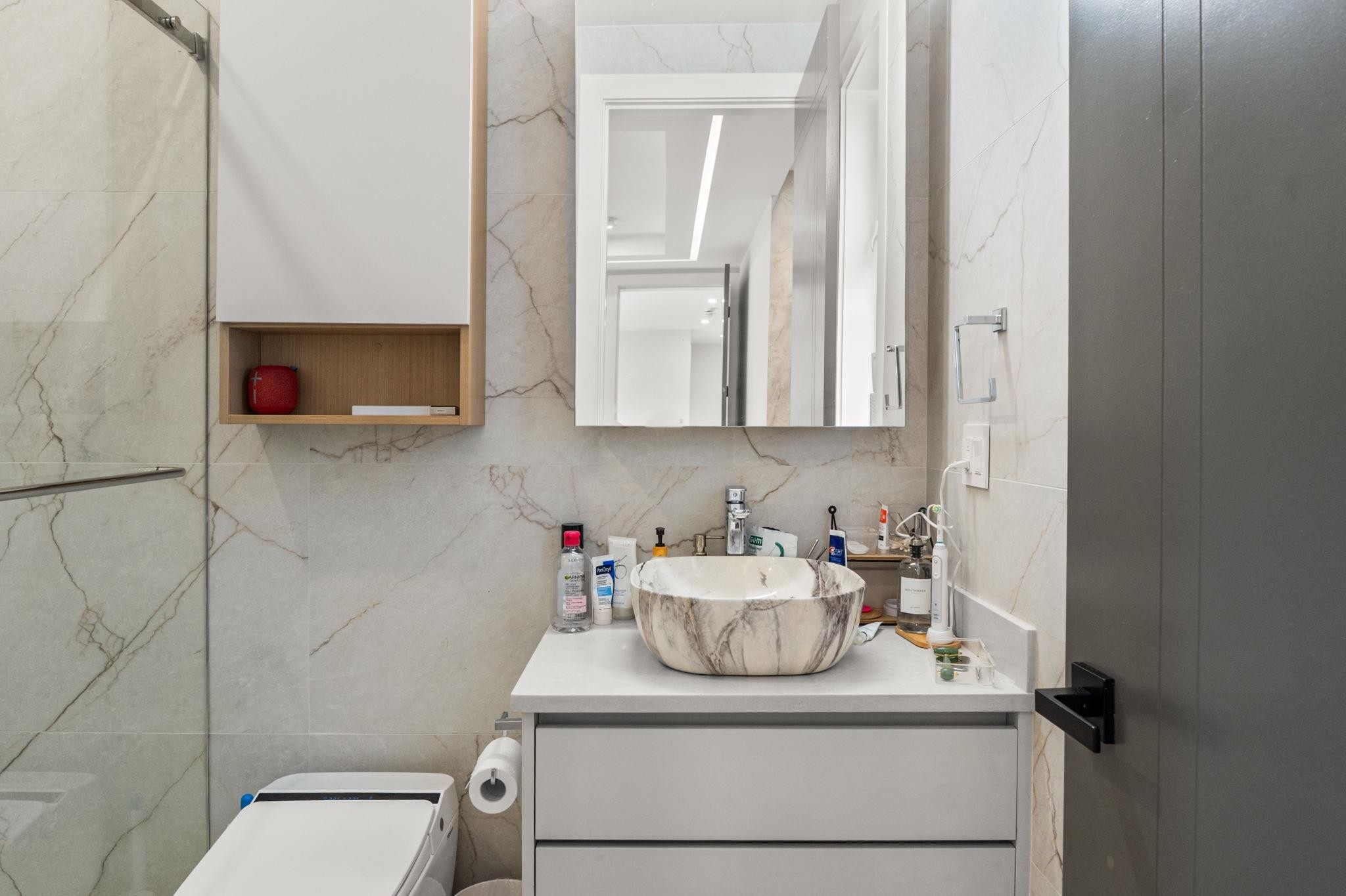 









7814


167a

Street,
Surrey,




BC
V4N 0L9

