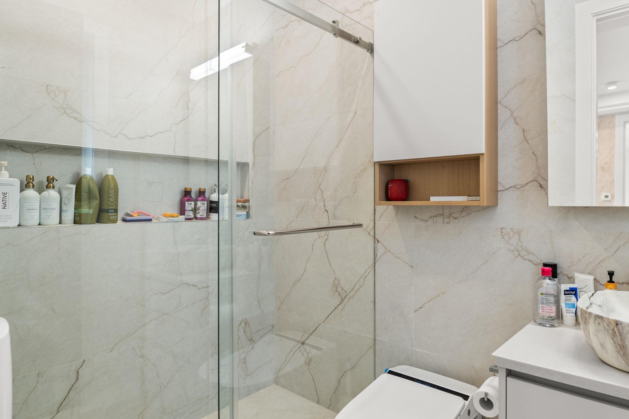 









7814


167a

Street,
Surrey,




BC
V4N 0L9

