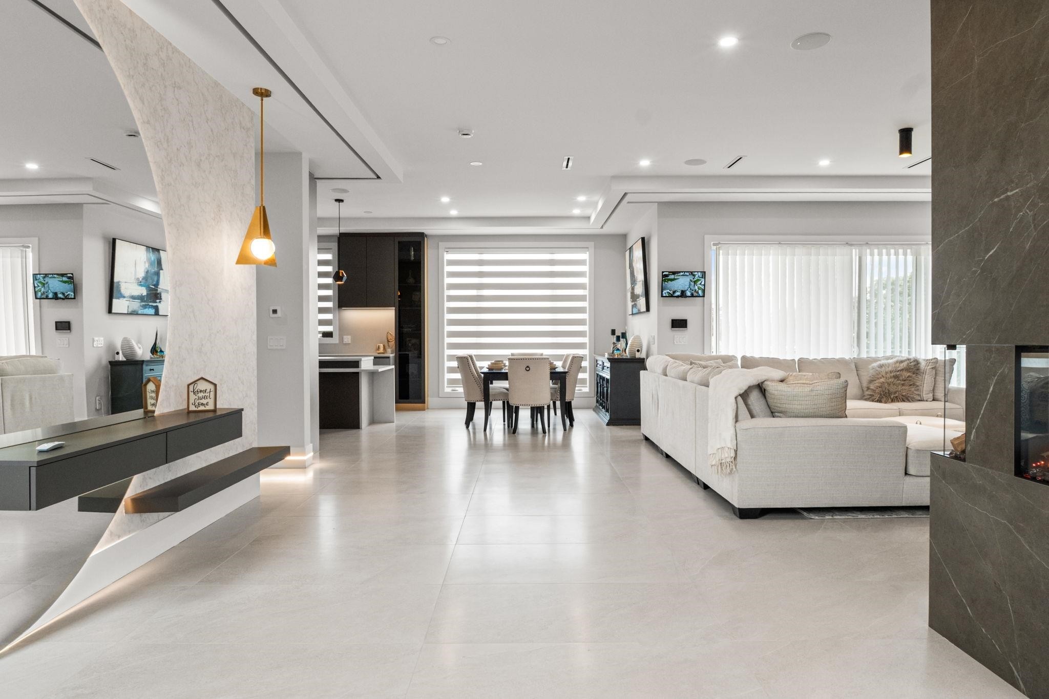 









7814


167a

Street,
Surrey,




BC
V4N 0L9

