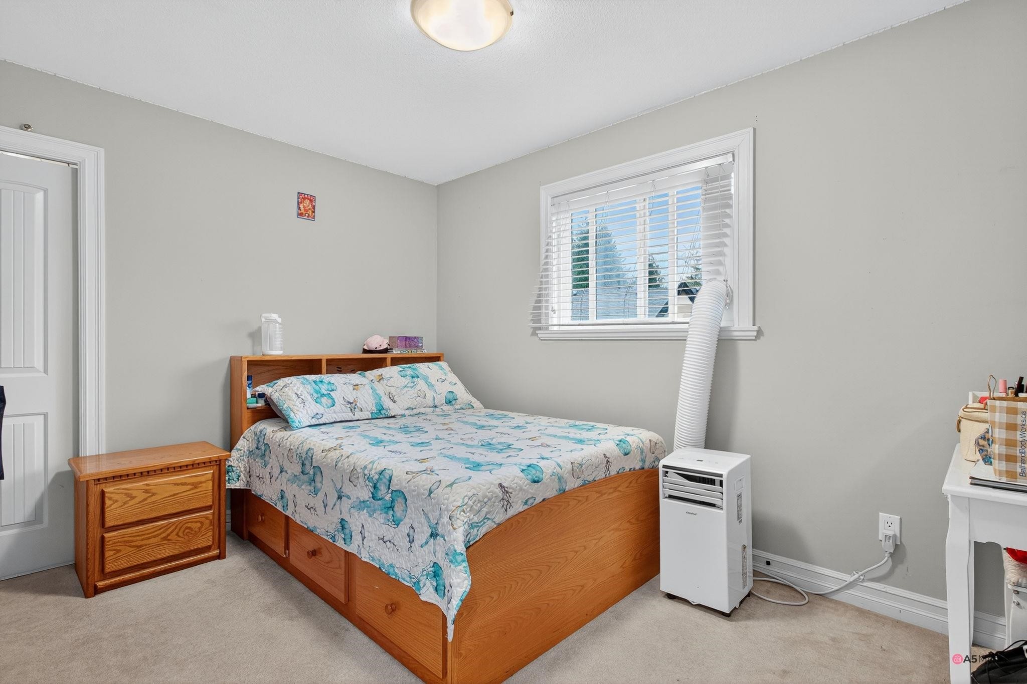 









6418


137a

Street,
Surrey,




BC
V3W 1S6

