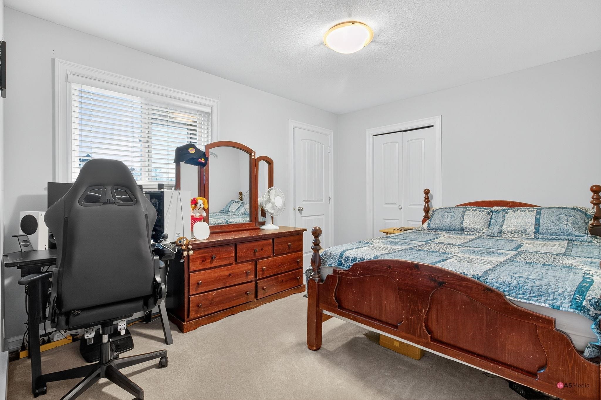 









6418


137a

Street,
Surrey,




BC
V3W 1S6

