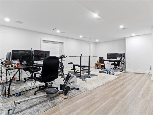 









17030


79a

Avenue,
Surrey,




BC
V4N 0C6

