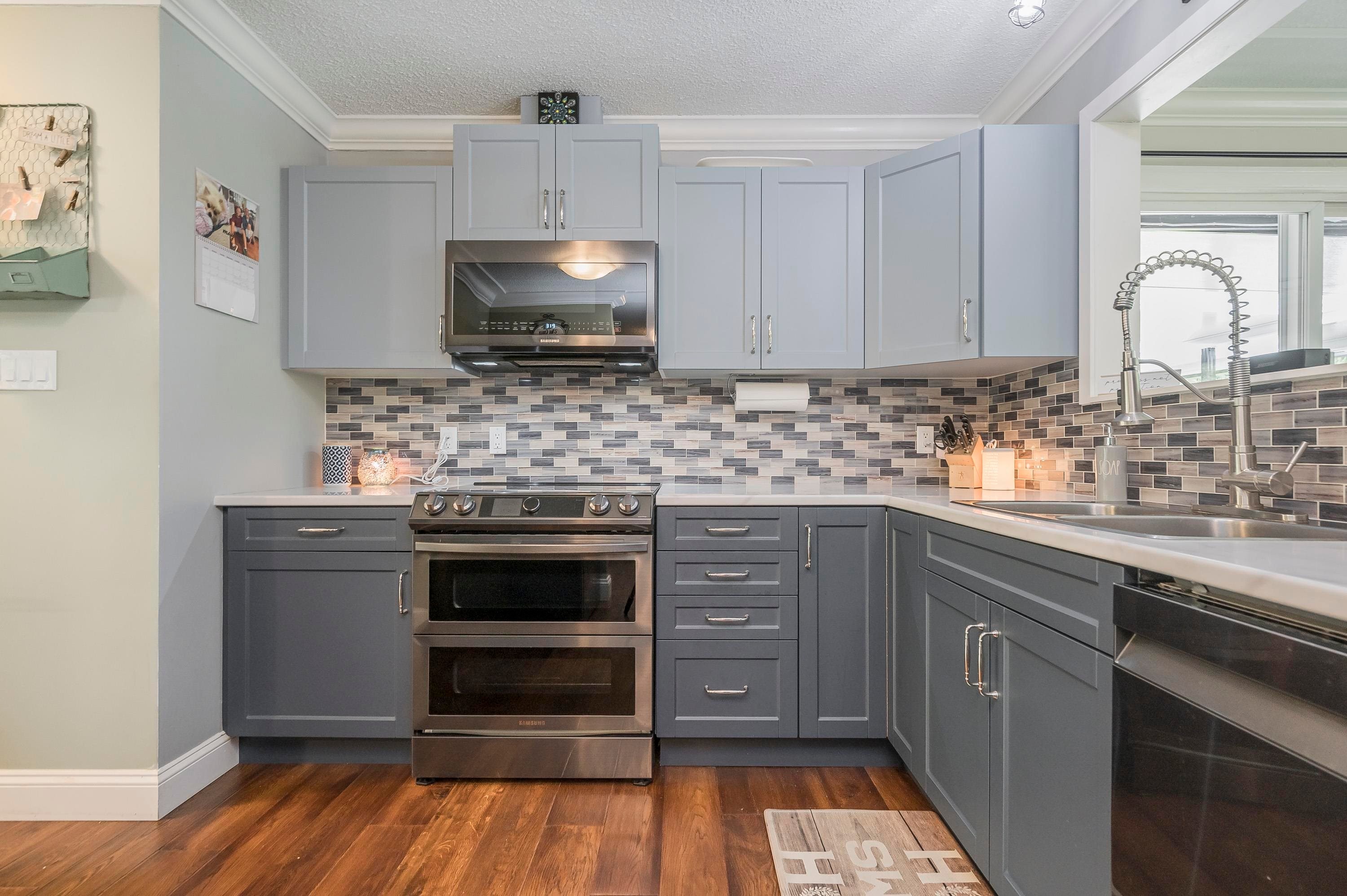 









25035


10

Avenue,
Langley,




BC
V4W 2S7

