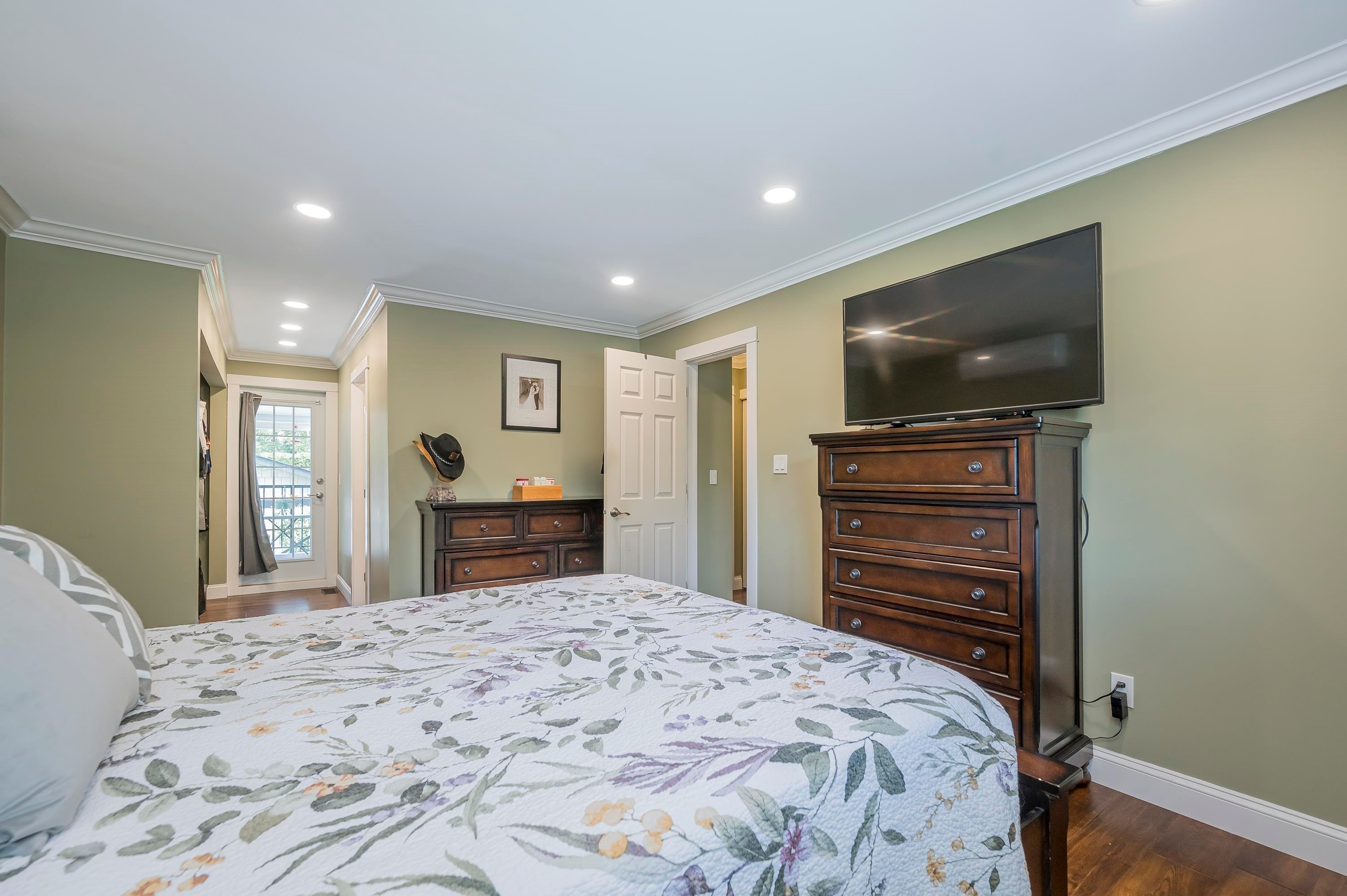 









25035


10

Avenue,
Langley,




BC
V4W 2S7

