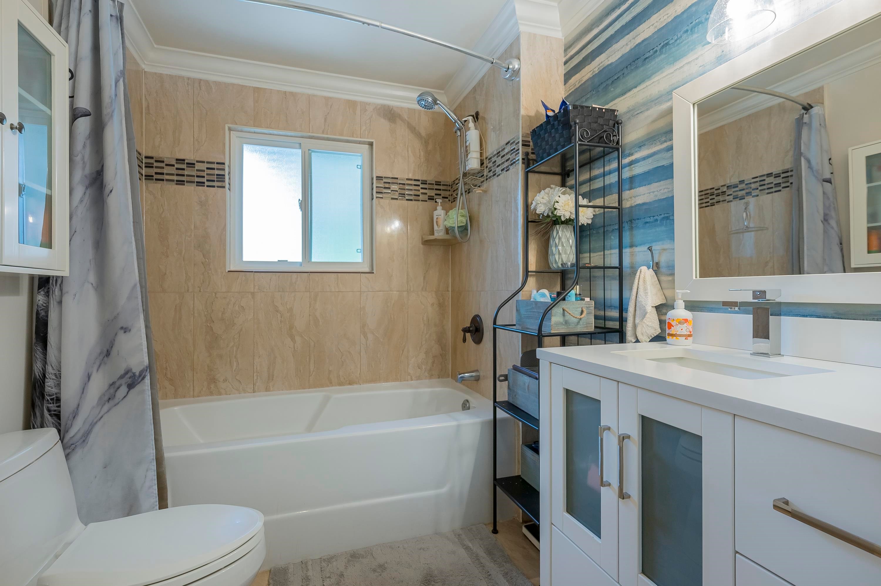 









25035


10

Avenue,
Langley,




BC
V4W 2S7

