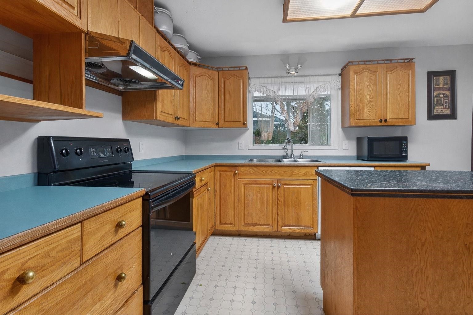 









7903


164

Street,
Surrey,




BC
V4N 0M6

