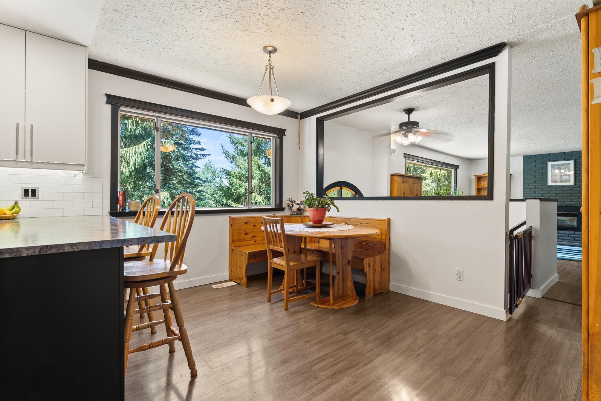 









194


Clovermeadow

Crescent,
Langley,




BC
V2Z 2R1

