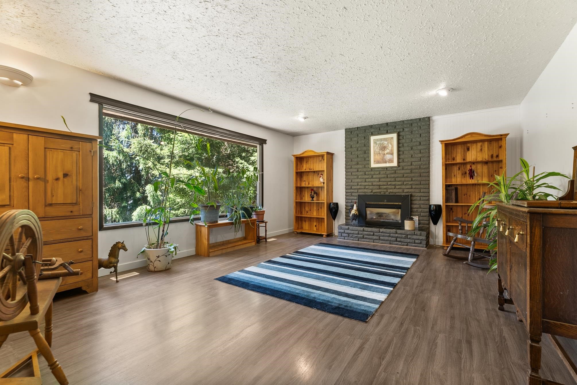 









194


Clovermeadow

Crescent,
Langley,




BC
V2Z 2R1

